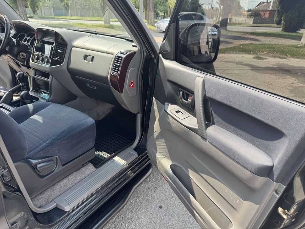 Mitsubishi Padjero Wagon 3.2D Харьков!