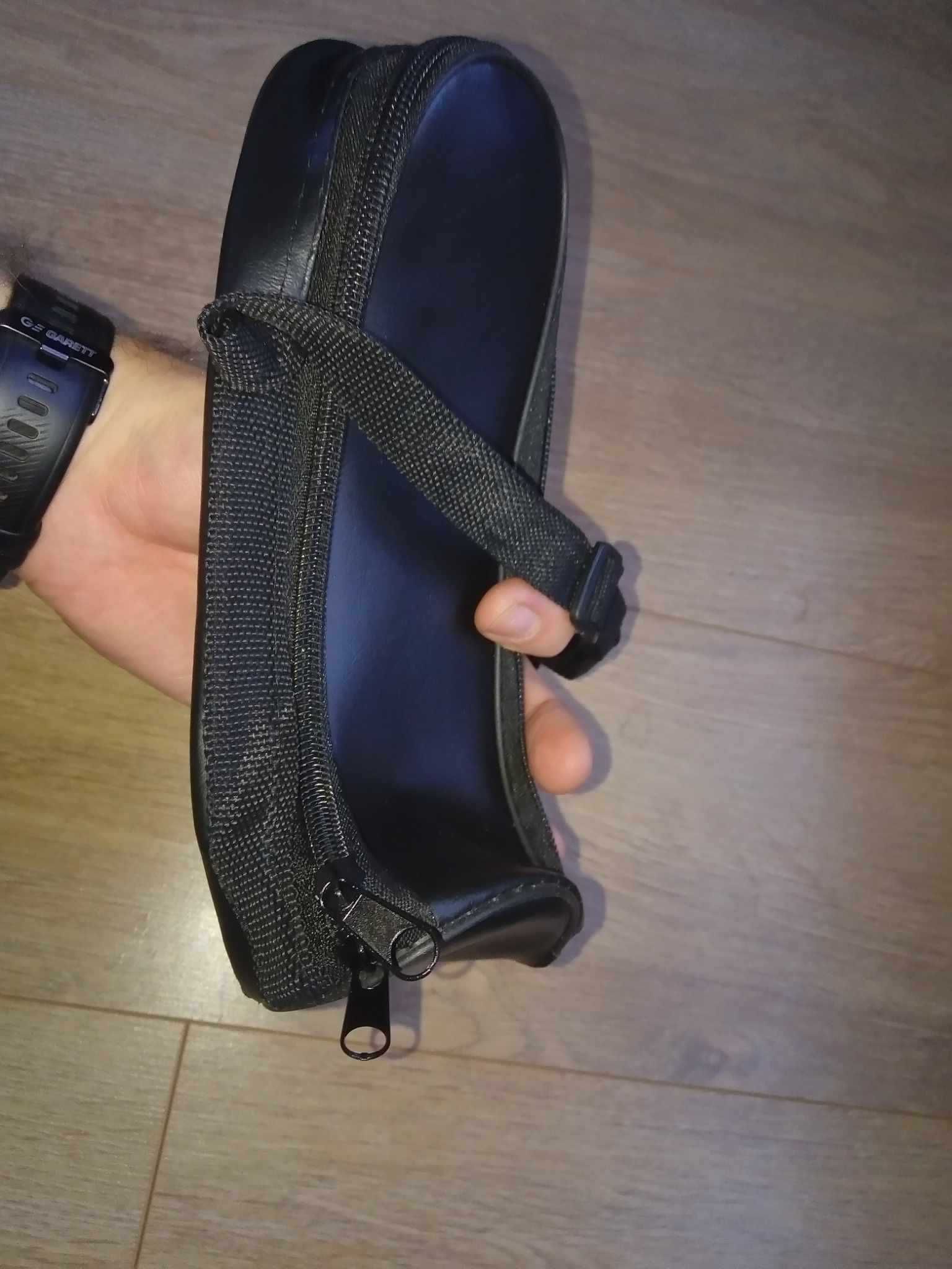 Pokrowiec saszetka etui torebka futerał na bidon termos butelkę 1 szt