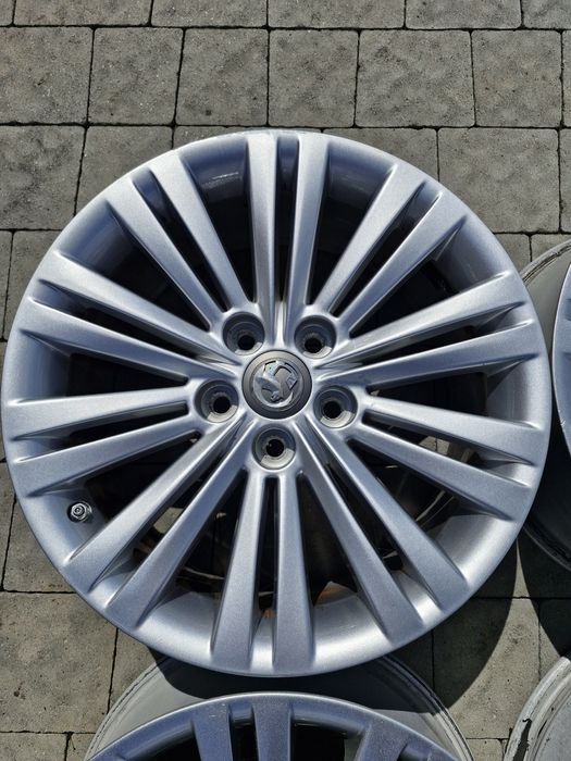 Диски легкосплавні Opel Insignia A Tesla 8J R18 ET42