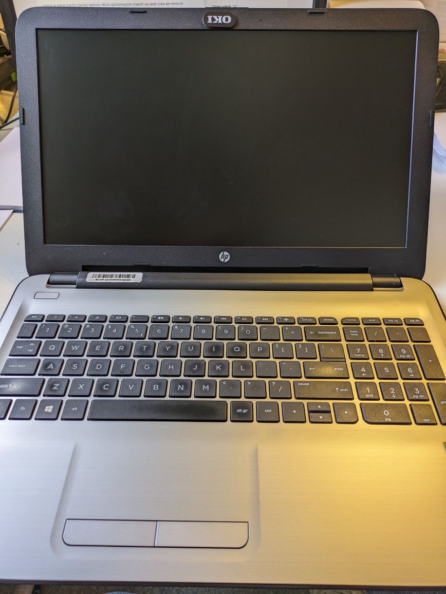 Notebook HP Pavilion 15 , Intel Core i3 , 8GB RAM, 1TB HDD, Radeon R5