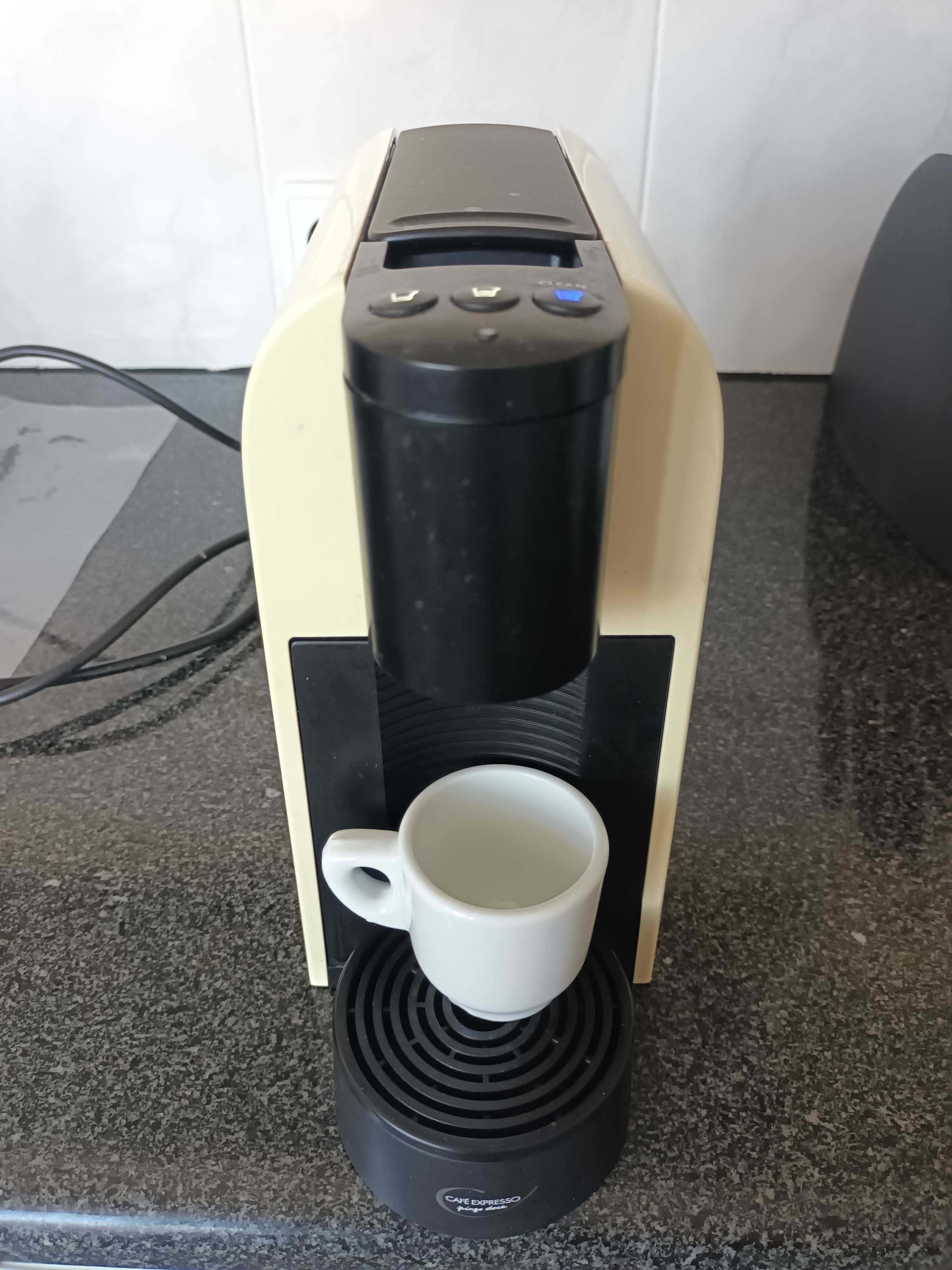 Máquina de café expresso Pingo Doce