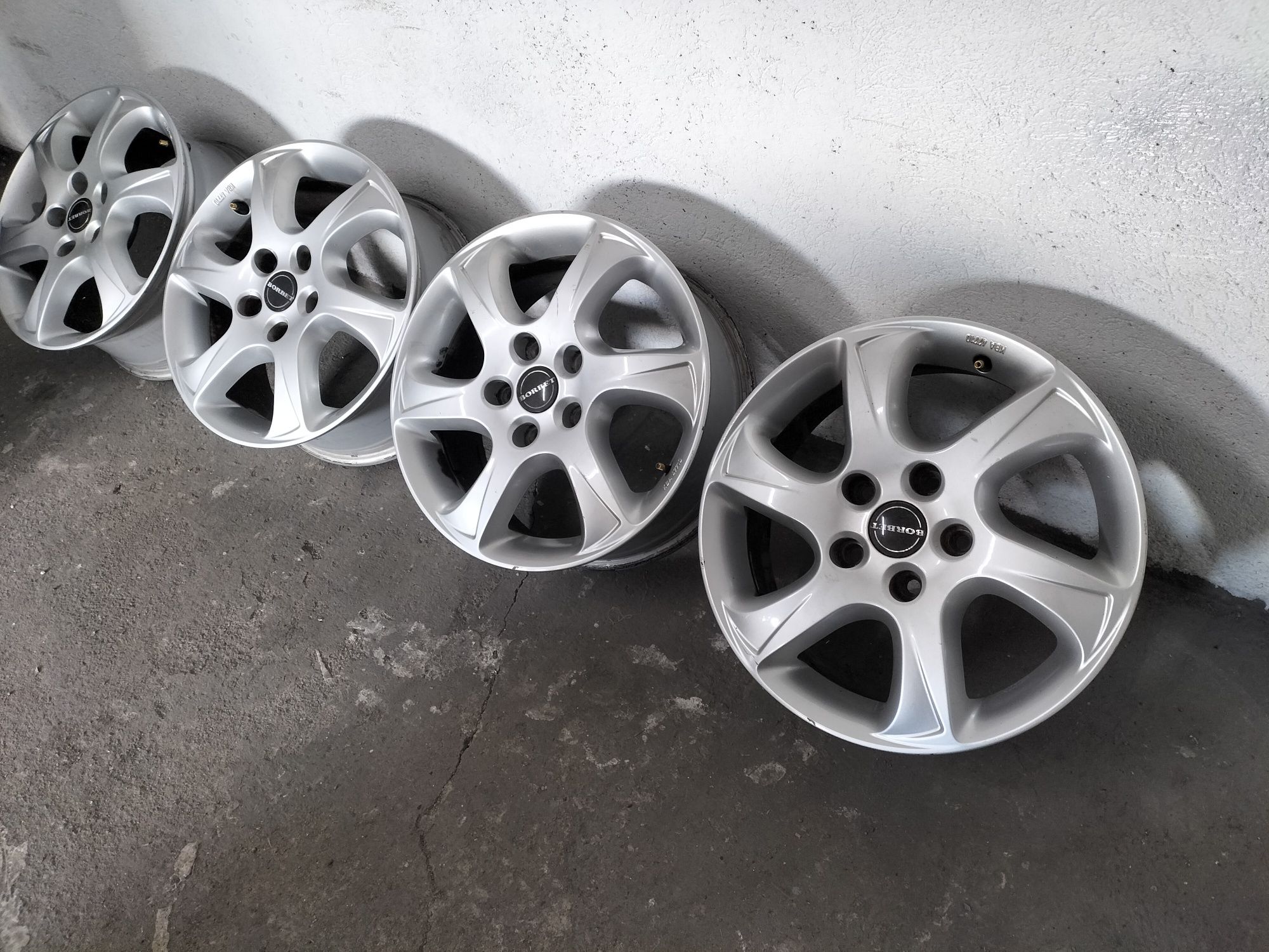 Felgi aluminiowe 16 cali Borbet 5x114.3 Kia Hyundai Renault Nissan