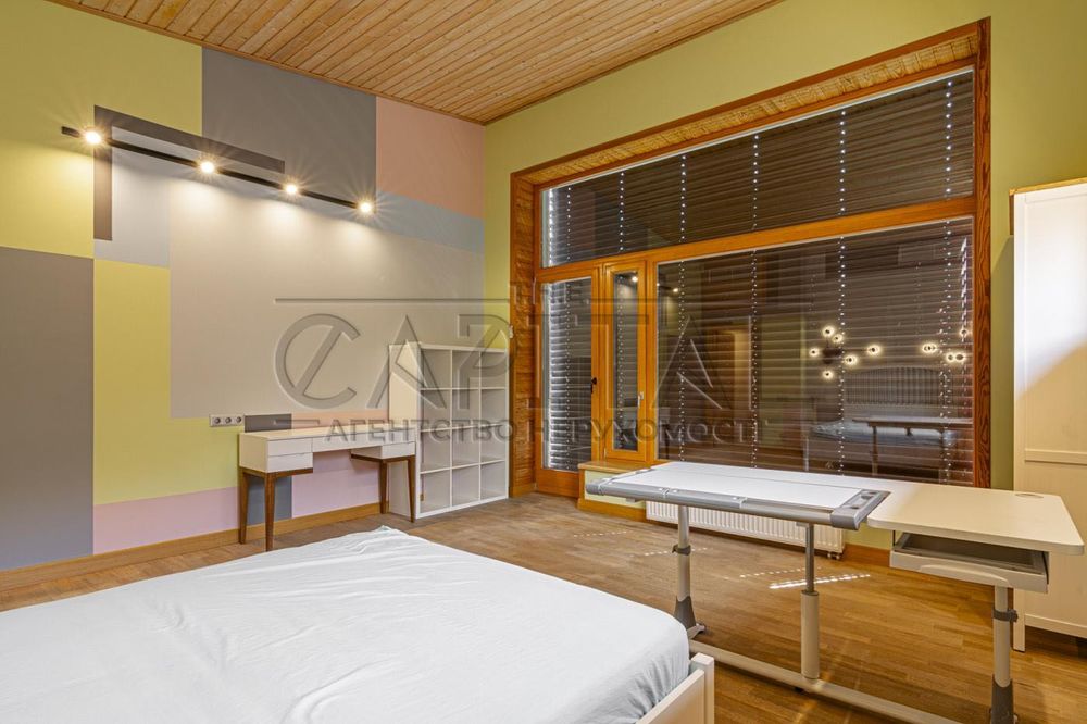 Пропонується в оренду авторський,сімейний будинок на Осокорках 300м2