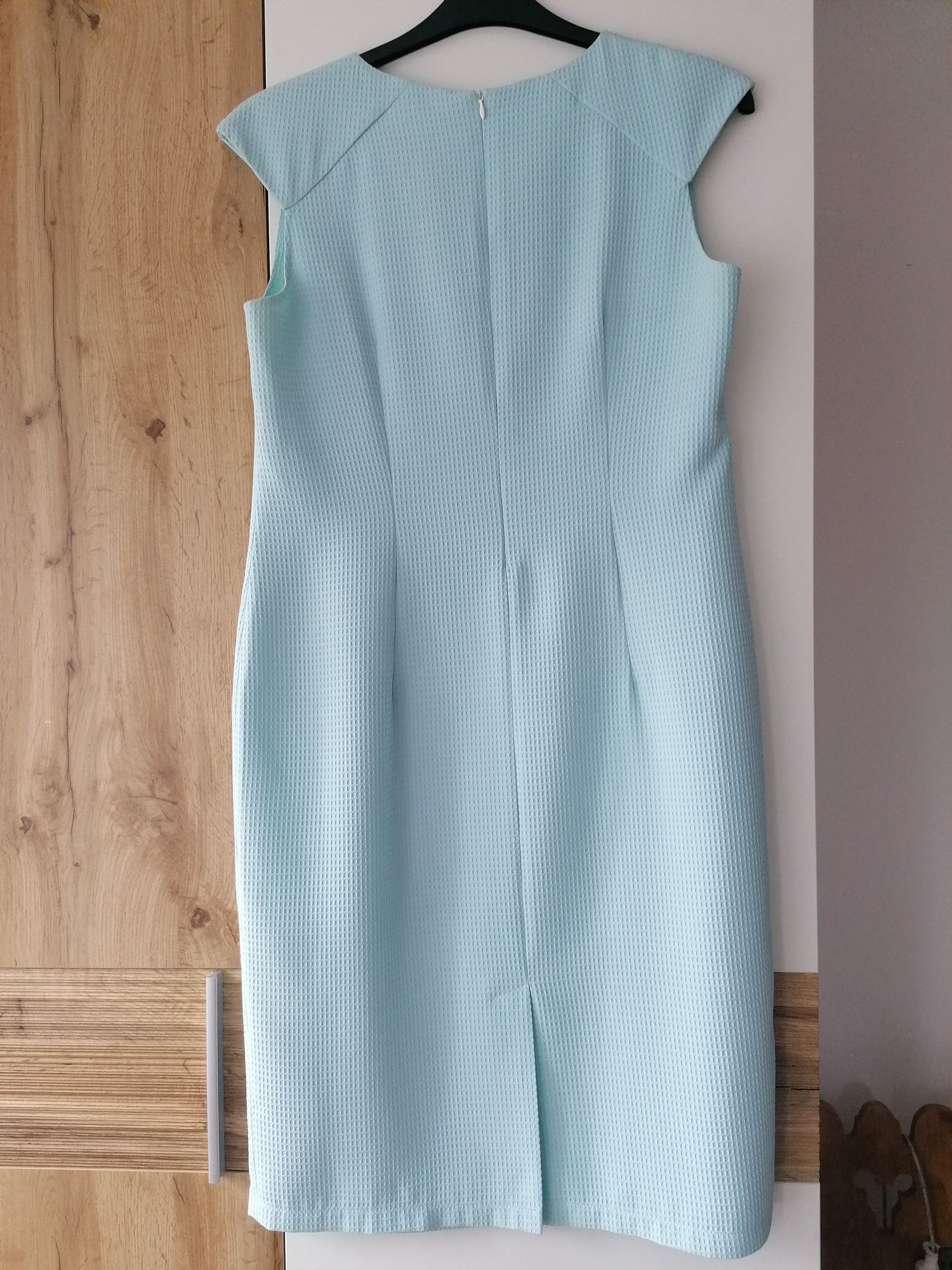 Elegancka sukienka niebieska błękitna pastelowa wesele komunia 44/46