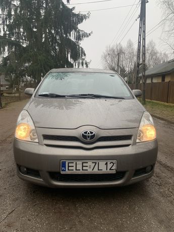 Okazja Toyota Corolla Verso 2.2 diesel do jazdy/zadbana