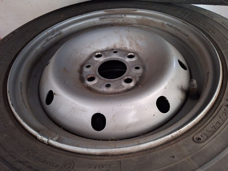 4x felgi R13 z oponami letnimi, fiat panda,