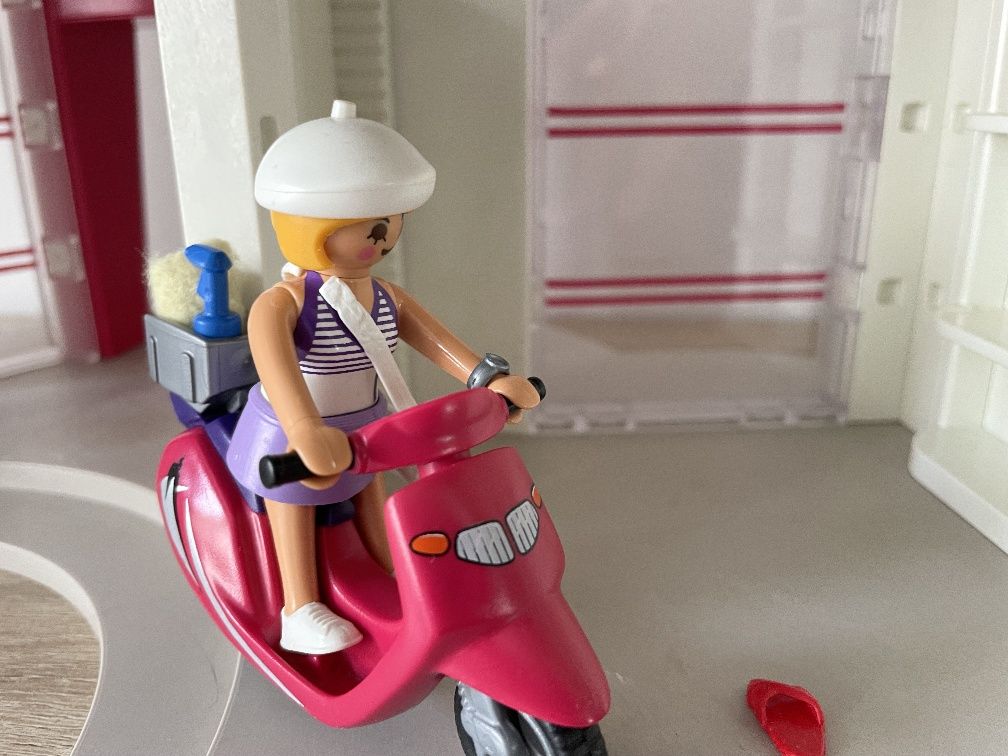 Playmobil box posterunek policji