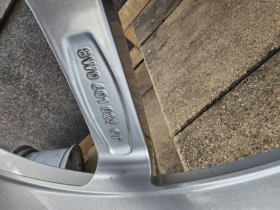 Felga 19cali 5x112 8j et26 oryginal Audi Rs4 Rs5 S4 8W0