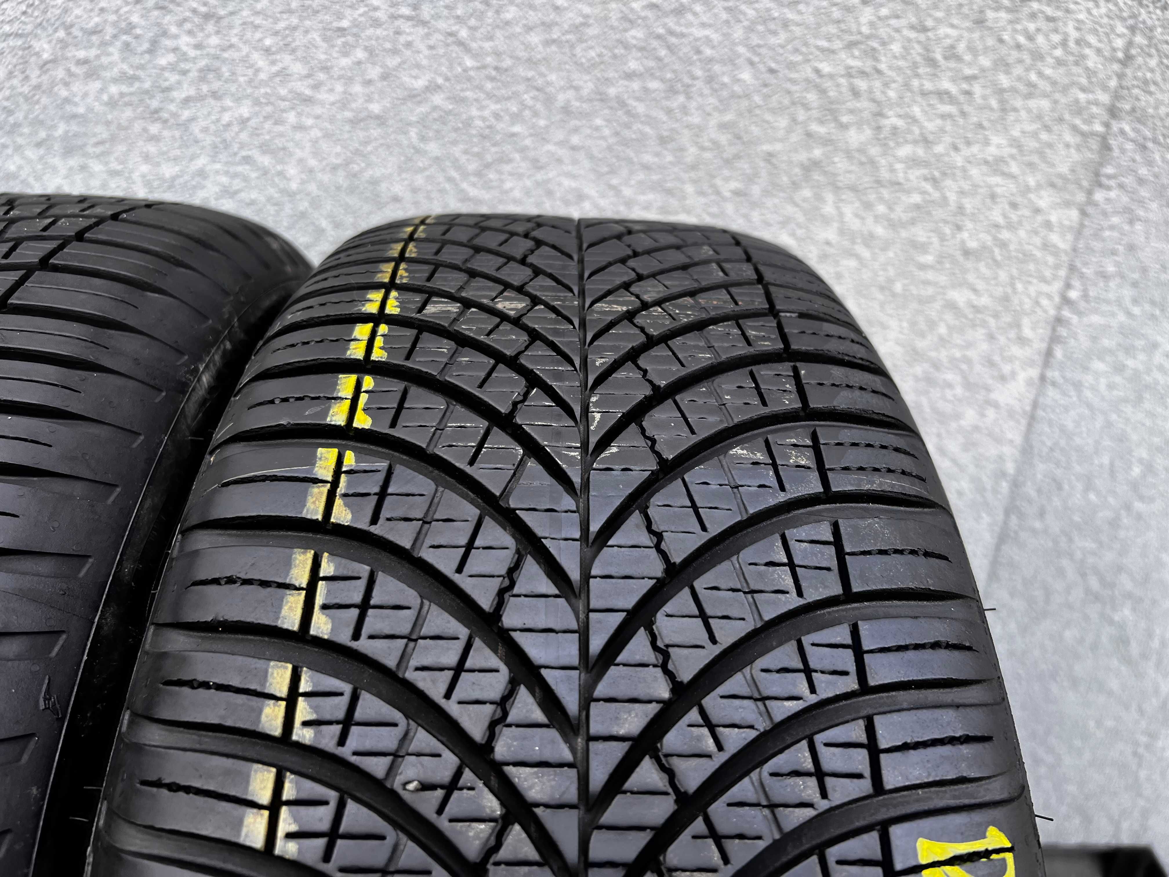 235/55/17 10Y Goodyear Vector 4s GEN-3