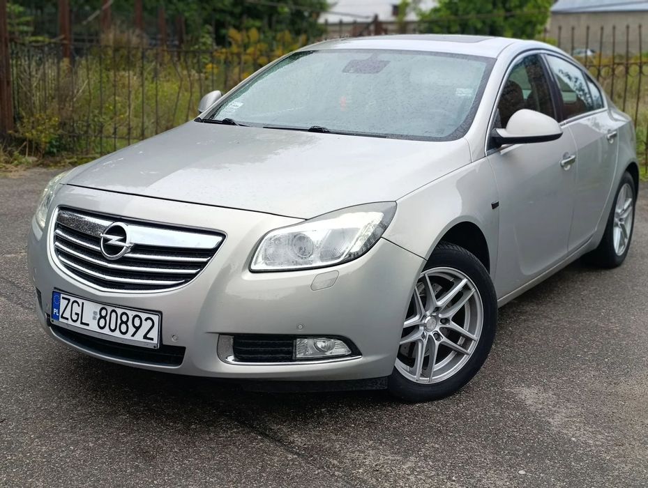 Opel Insignia 4x4 2.0T Sedan Bi-xsenon