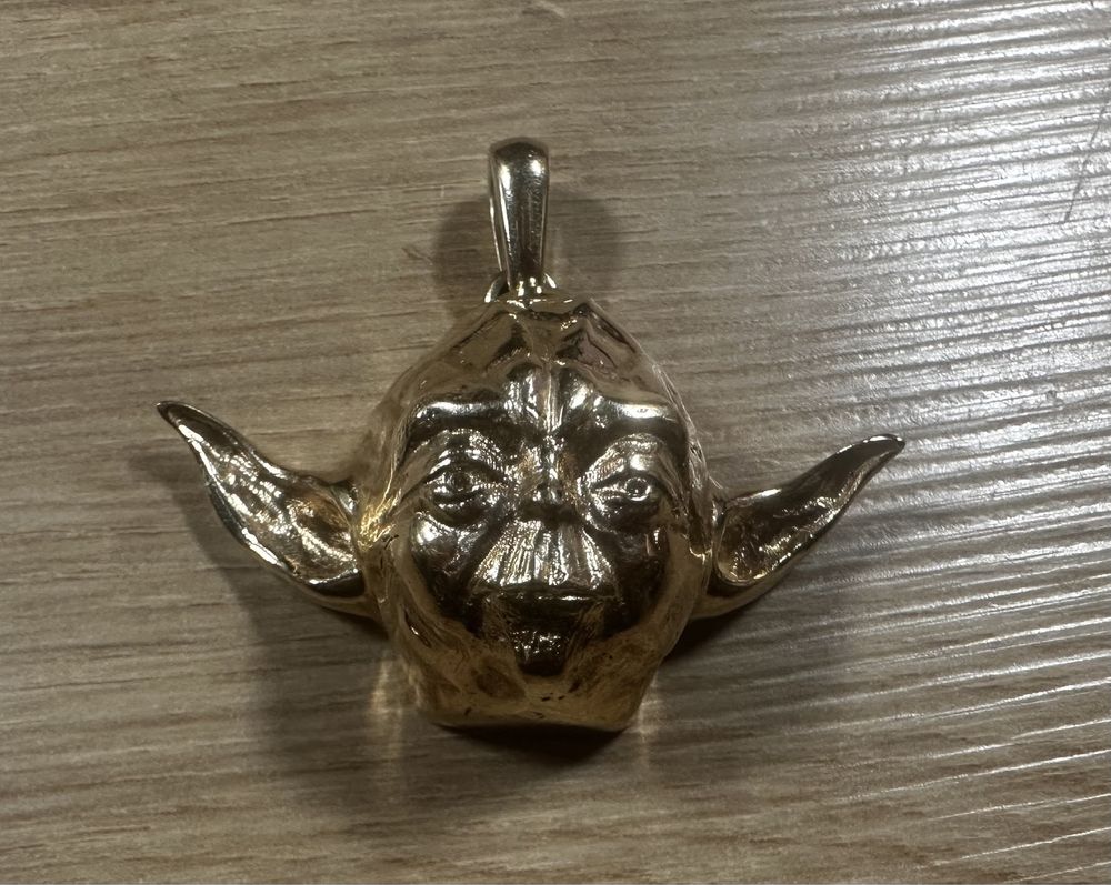 Unikatowa zawieszka z brylantami 585 Mistrz Yoda Star Wars