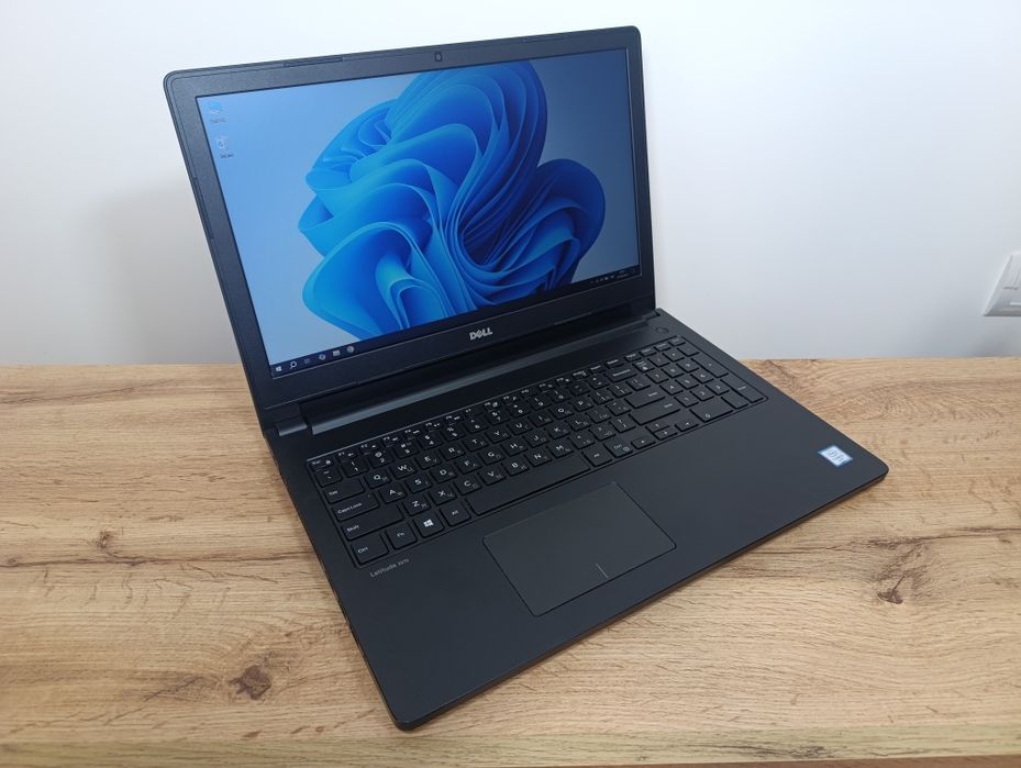 15'6 FHD Dell Latitude 3570/i5-6300U/8GB Ram/SSD 256GB/Батарея 26%знос