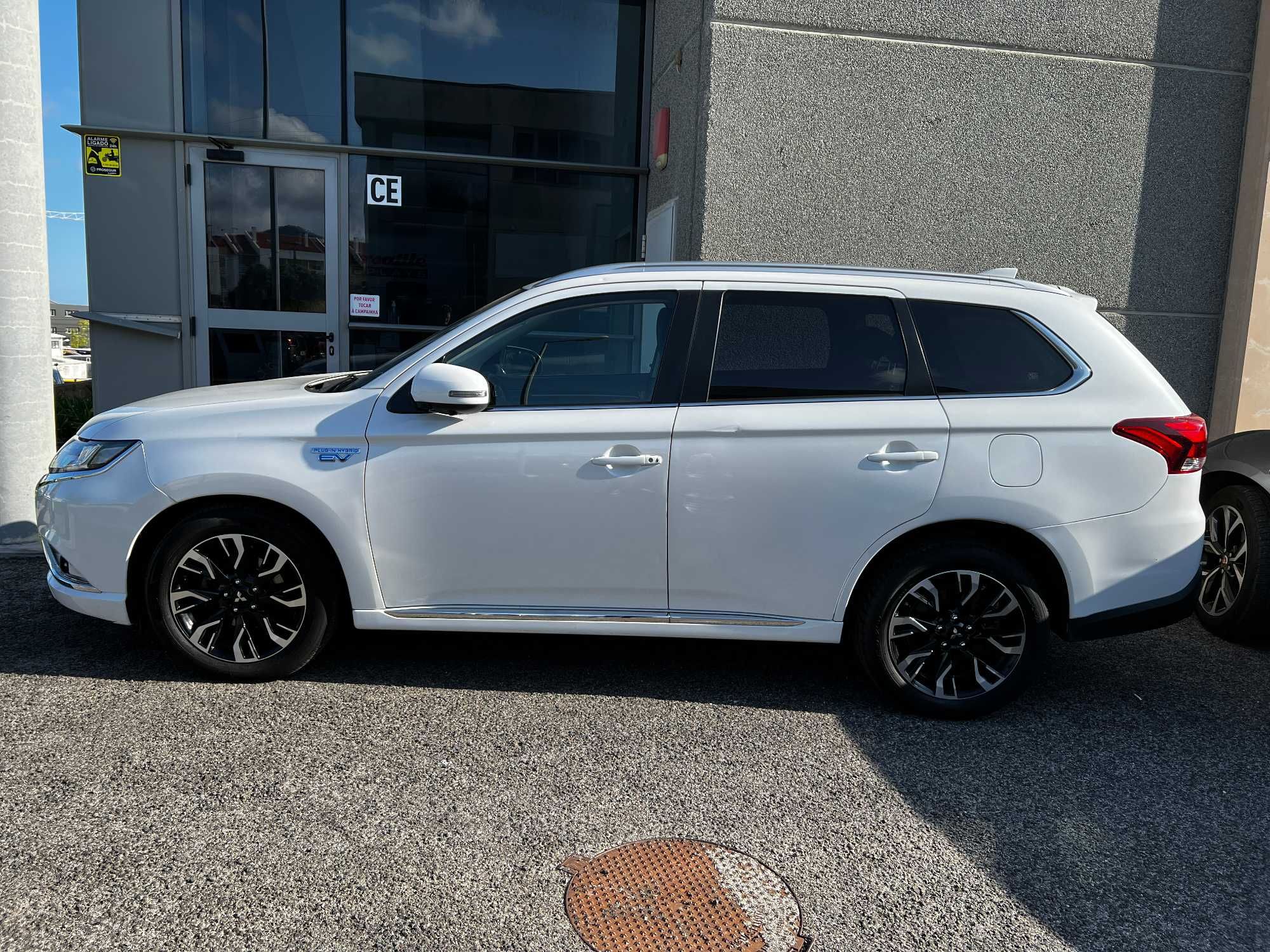 Mitsubishi Outlander PHEV Intense