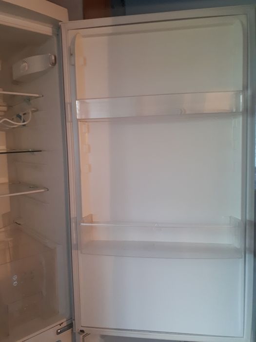 Холодильник Indesit