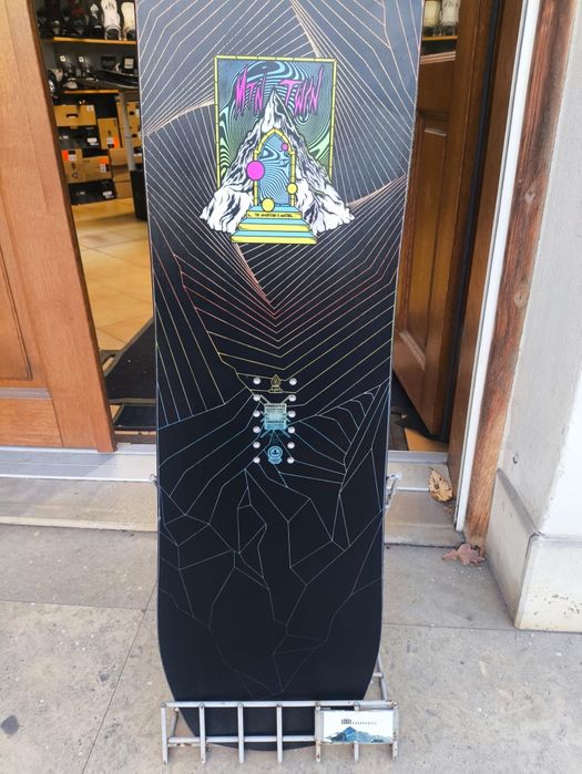 Deska Jones mountain twin 157 model 2025