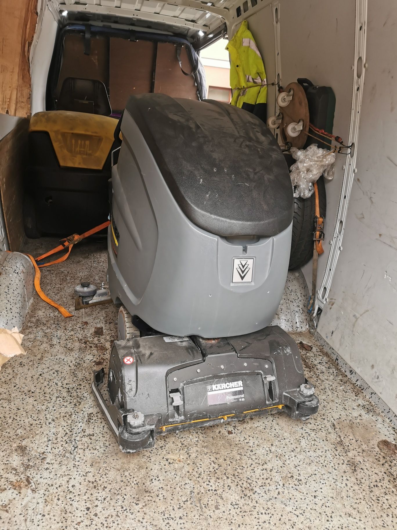 Szorowarka, zamiatarka Karcher Hako Comac z Niemiec