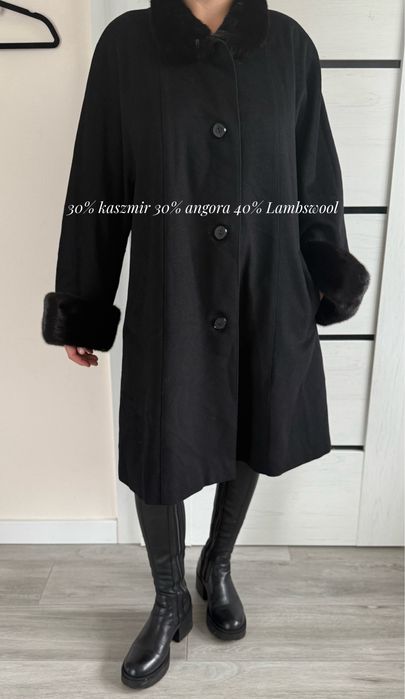 Płaszcz welniany z naturalnym futrem L