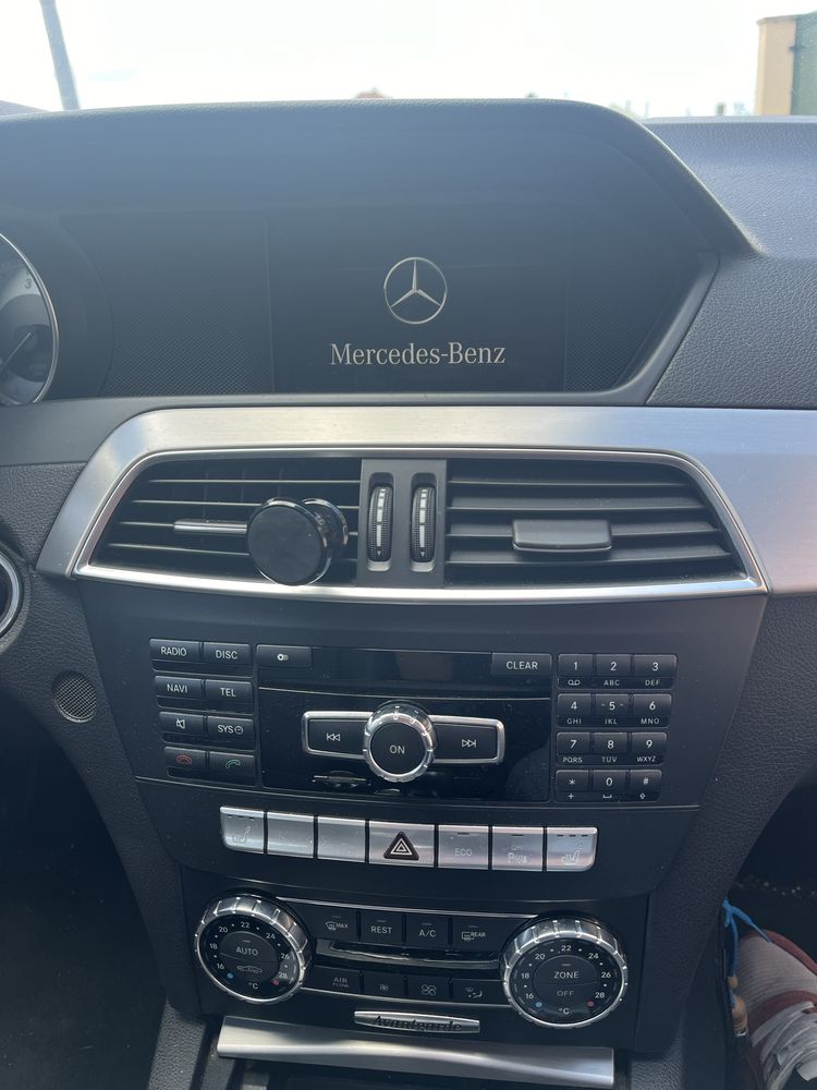 Carrinha Mercedes C250 full extras em bom estado