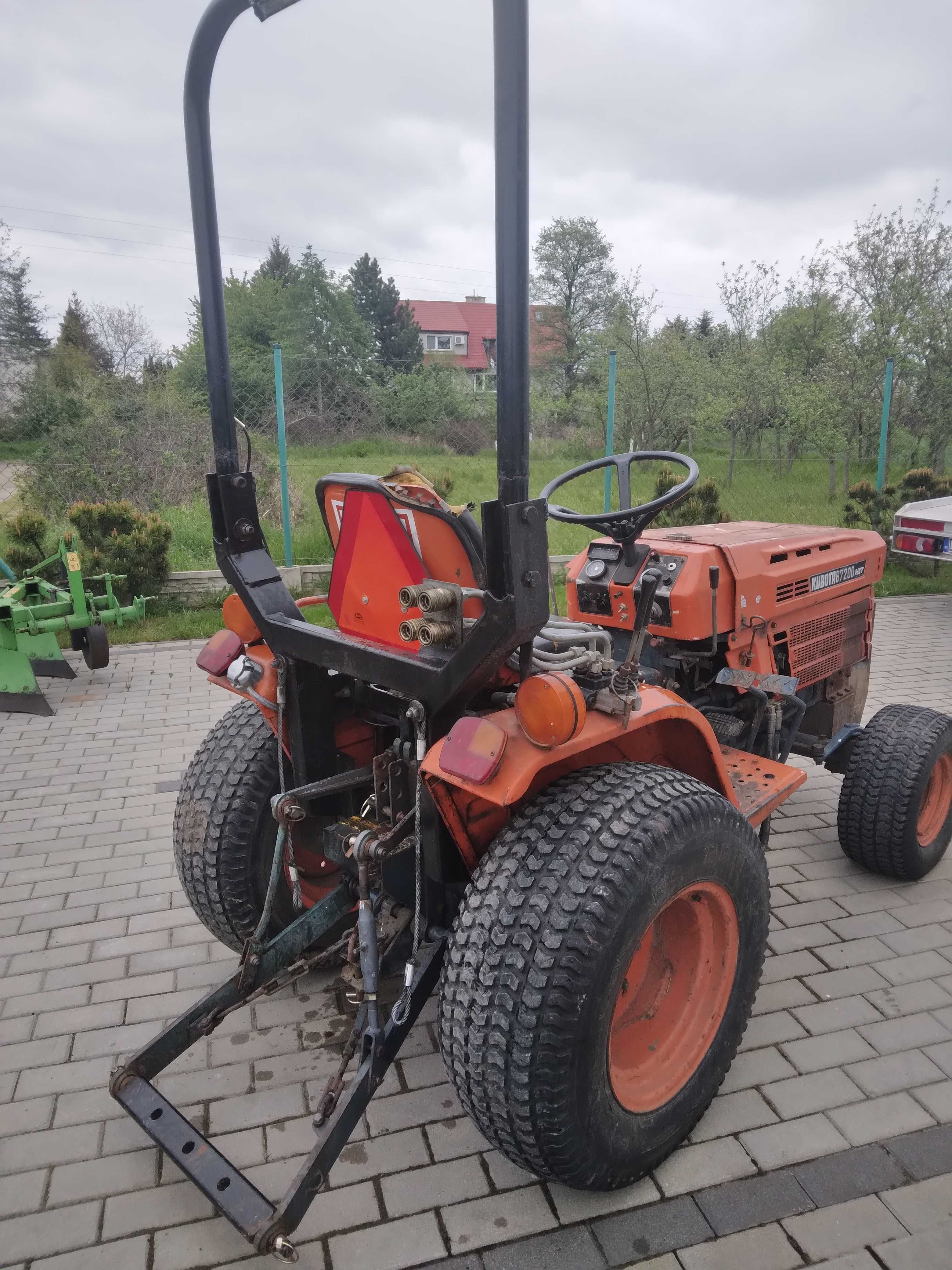 Sprzedam traktor ogrodowy