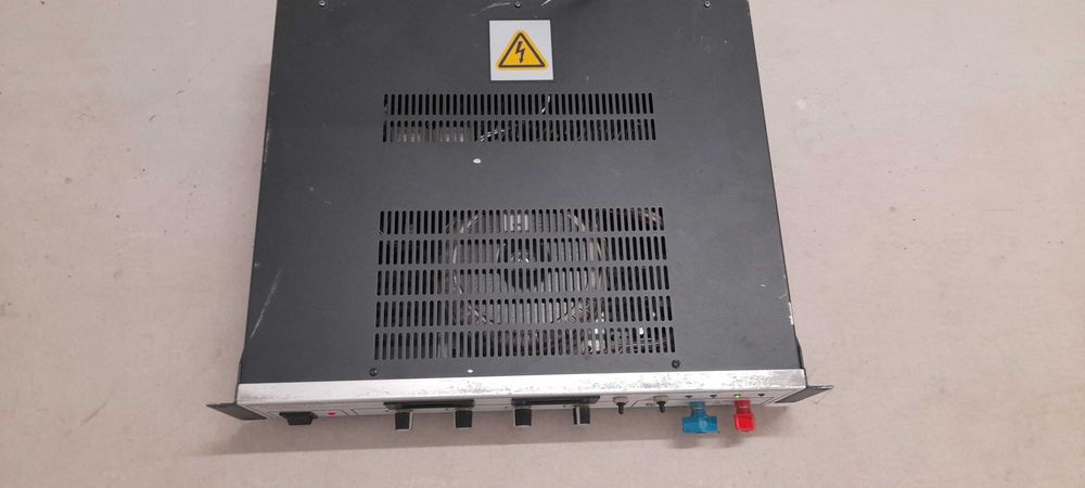 Zasilacz regulowany Voltcraft 22A