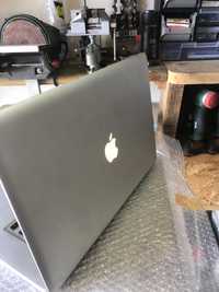 Macbook pro 15 em bom estado