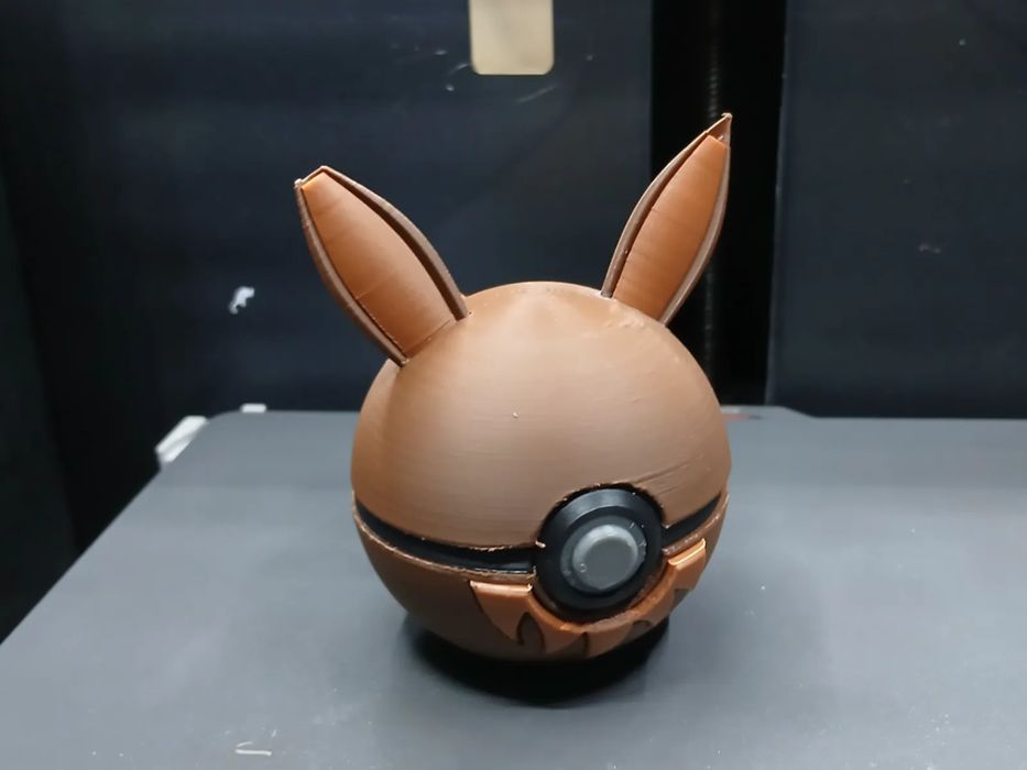 Pokébola Inspirada em Eevee