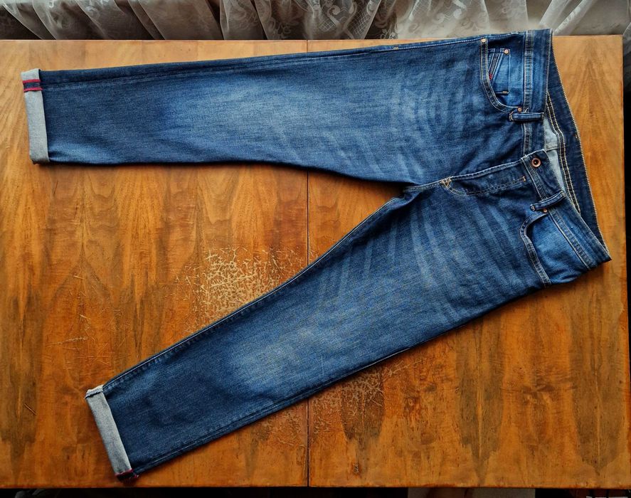 Джинсы (Diesel) Made in Italy ! размер W34-L32