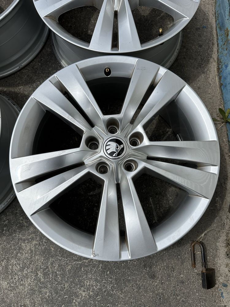 Диски Skoda R18. 5x112