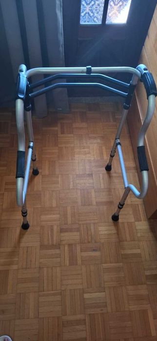 Andarilho novo dobrável