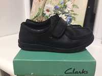 Туфли школьные Clarks 34 р, стелька 21