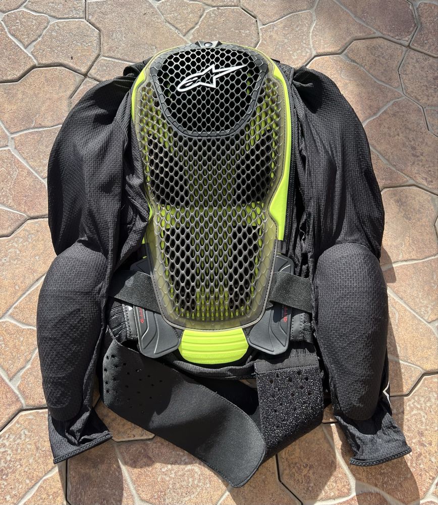 Peitoral Integral ALPINESTARS BIONIC PRO V2 Preto/Amarelo Flúor