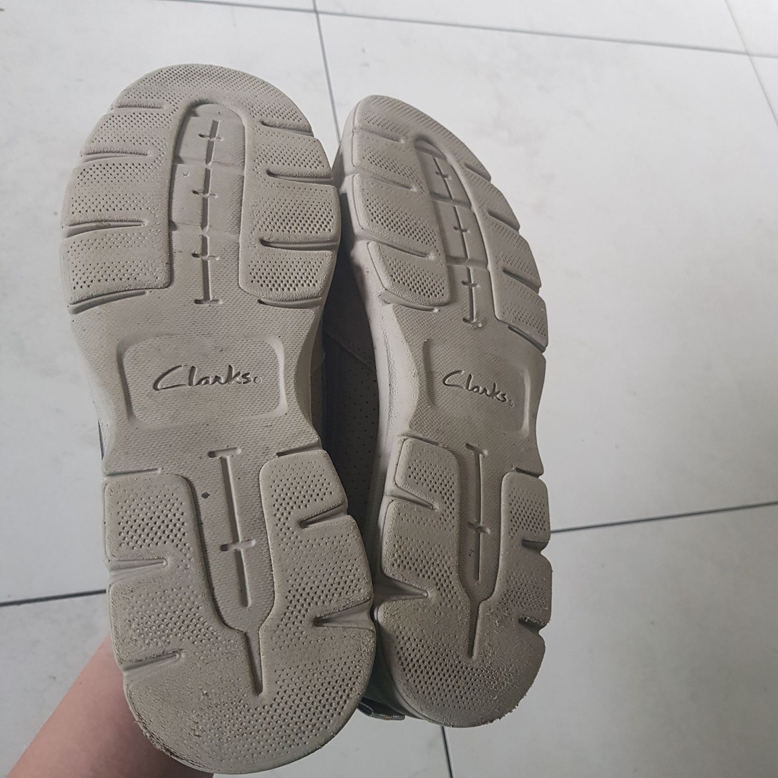 Clarks r 42,5 długość wkładki 26,5