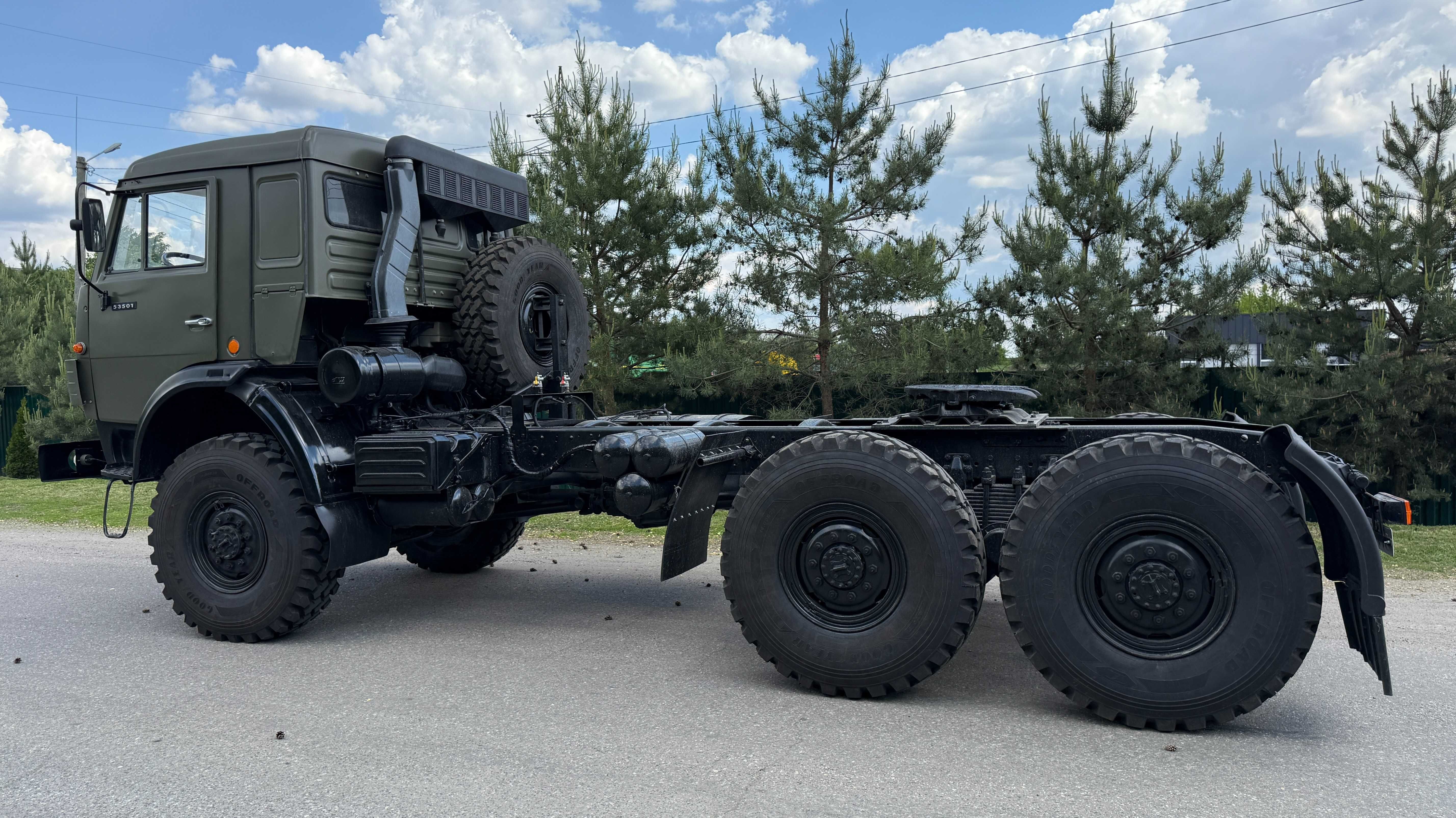 КАМАЗ 4310 Сідловий тягач