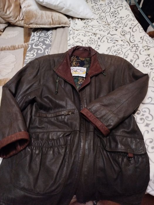 Blusão em pele genuína