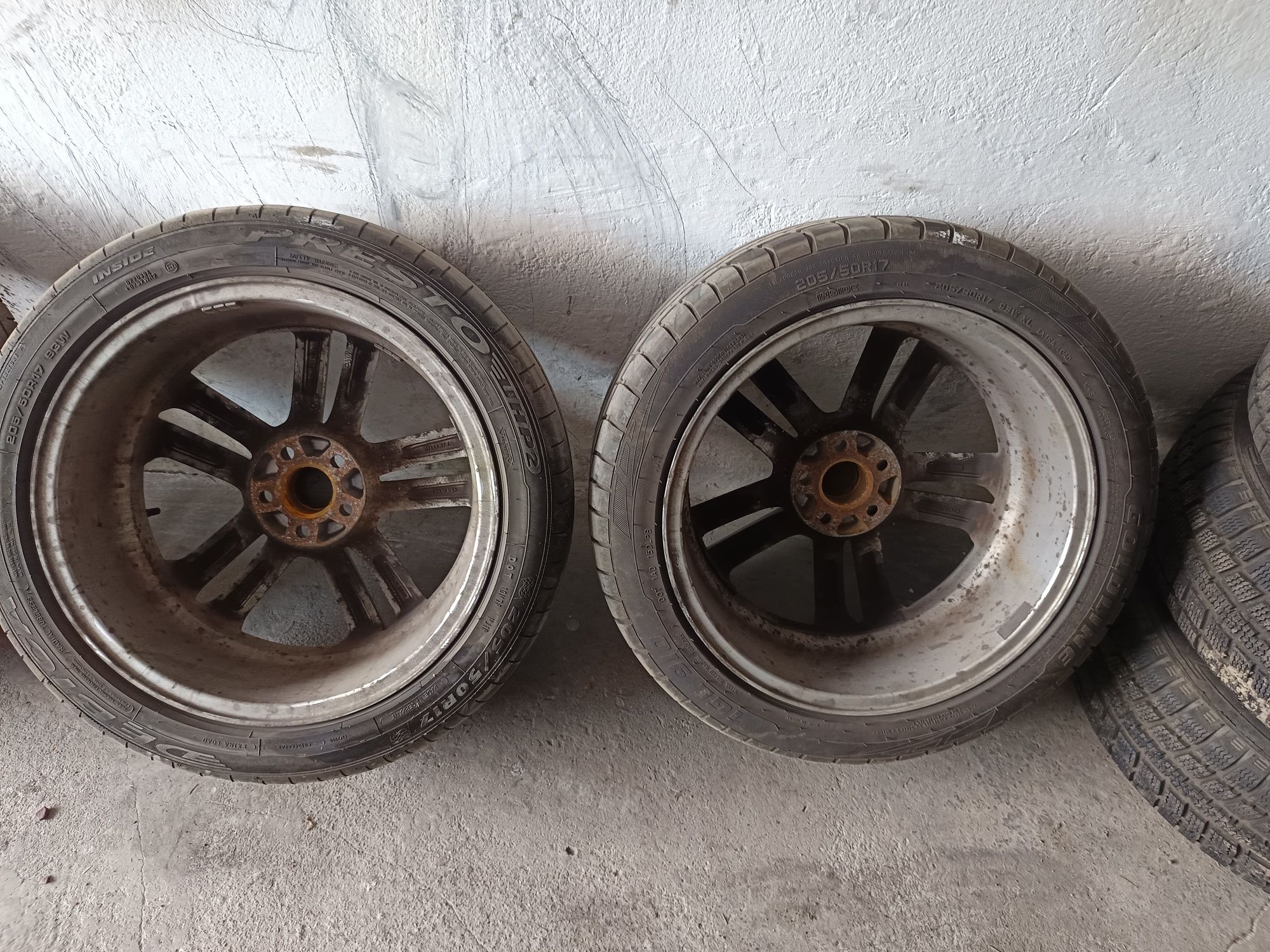 Koła aluminiowe felgi 17 5x100 VW Golf audi t-roc bora polo z oponami