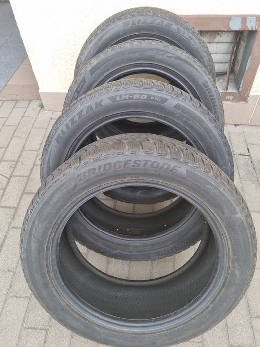 Opony Bridgestone 235/55R19