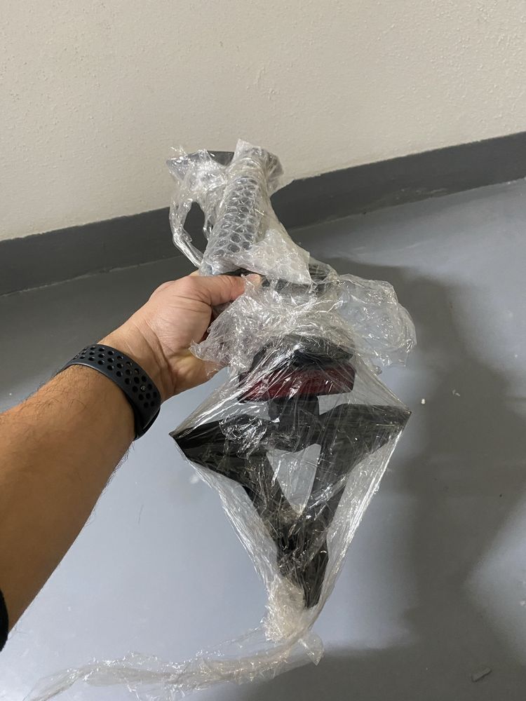 Piscas e Suporte de matricula original Triumph Street Triple