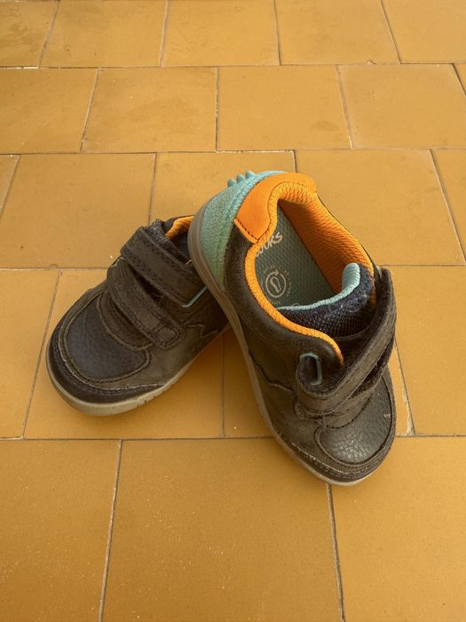 Кросівки на ліпучках Clarks для малюка, розмір 20,5