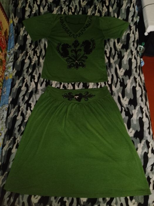 Продається костюм жіночий.