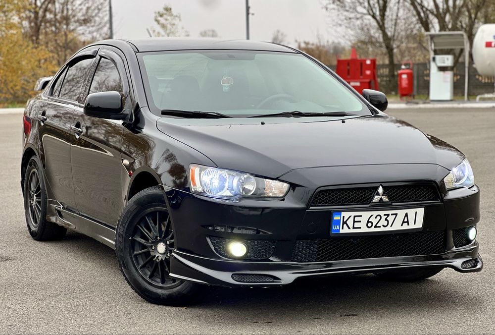 Продам Mitsubishi Lancer X