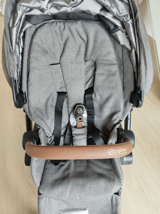 Cybex Priam 2.0, Manhattan Grey, Stelaż chrom, spacerówka, gondola