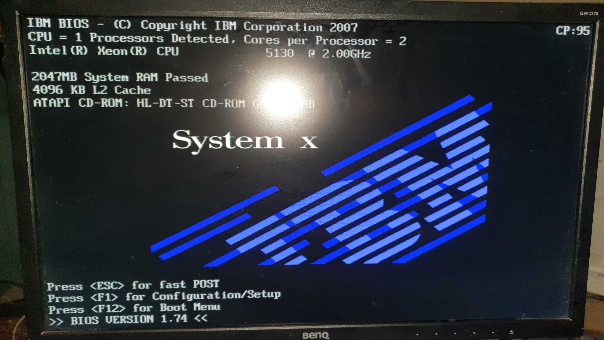 IBM X3400: Xenon 5130-2GHz, DAT 72, SCSI ADAPTEC,160GB