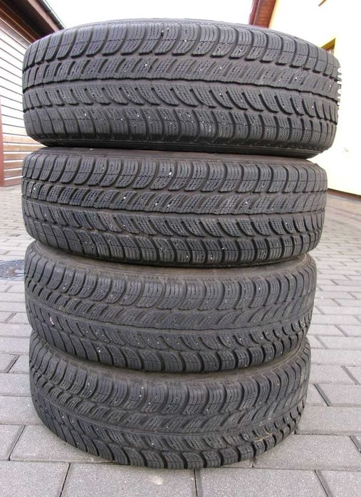 Sprzedam komplet opon zimowych Dębica Frigo 2 165/65/R14