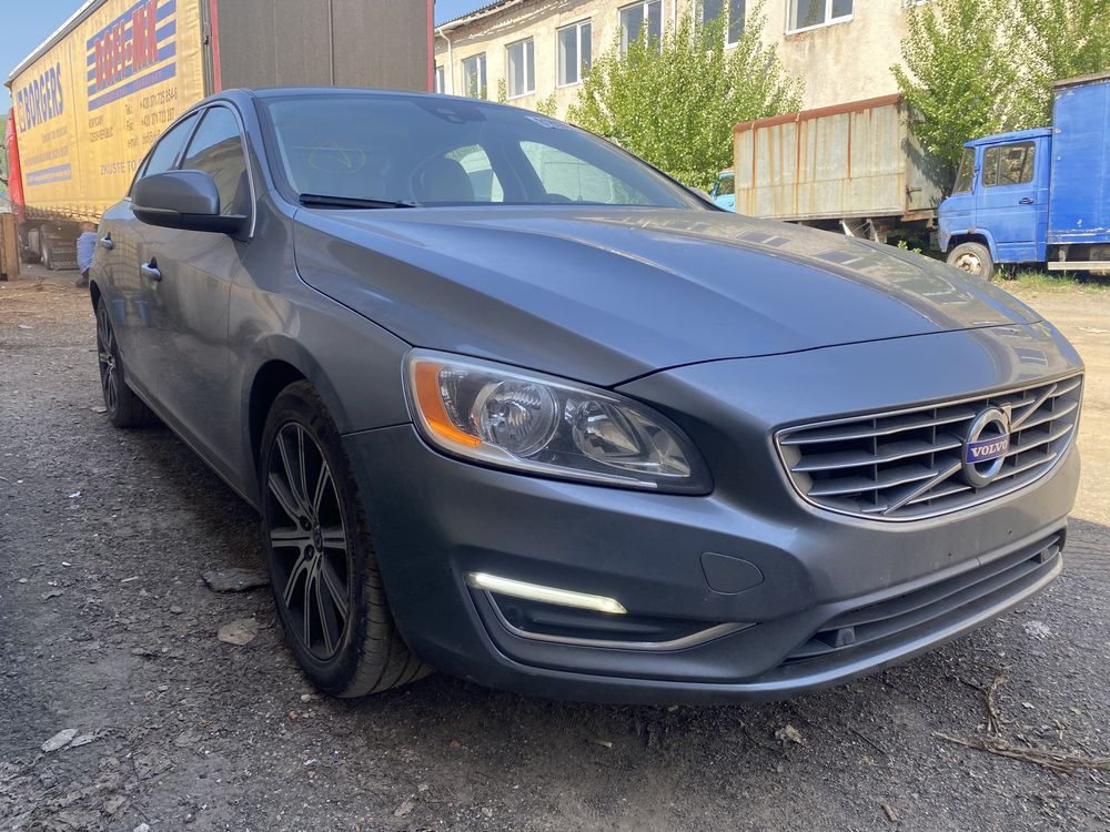 Продам автомобіль Volvo S60