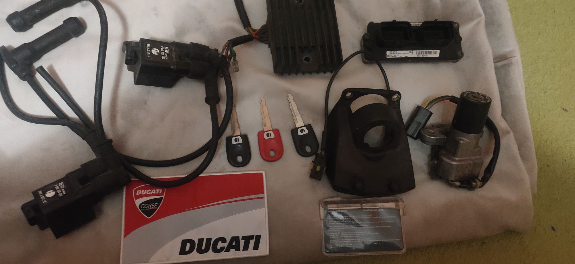 Ducati Multistrada , komputer, części ECU, stacyjka, karta