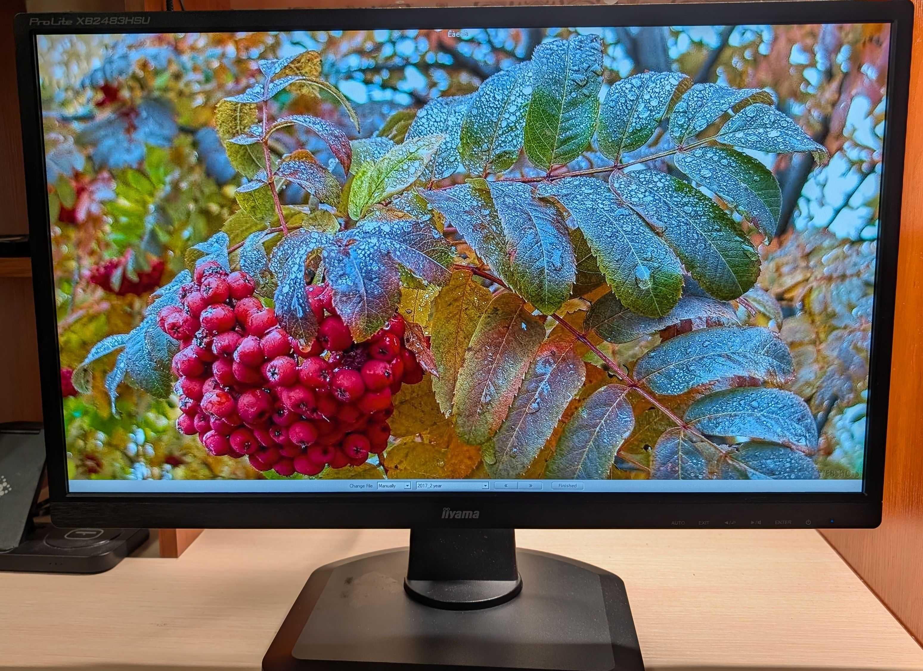 Iiyama ProLite XB2483HSU-B2DP 24 " Обертання монітора на 360 градусів!