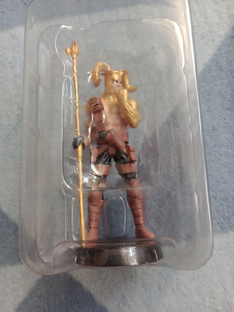 Figurka dc magog