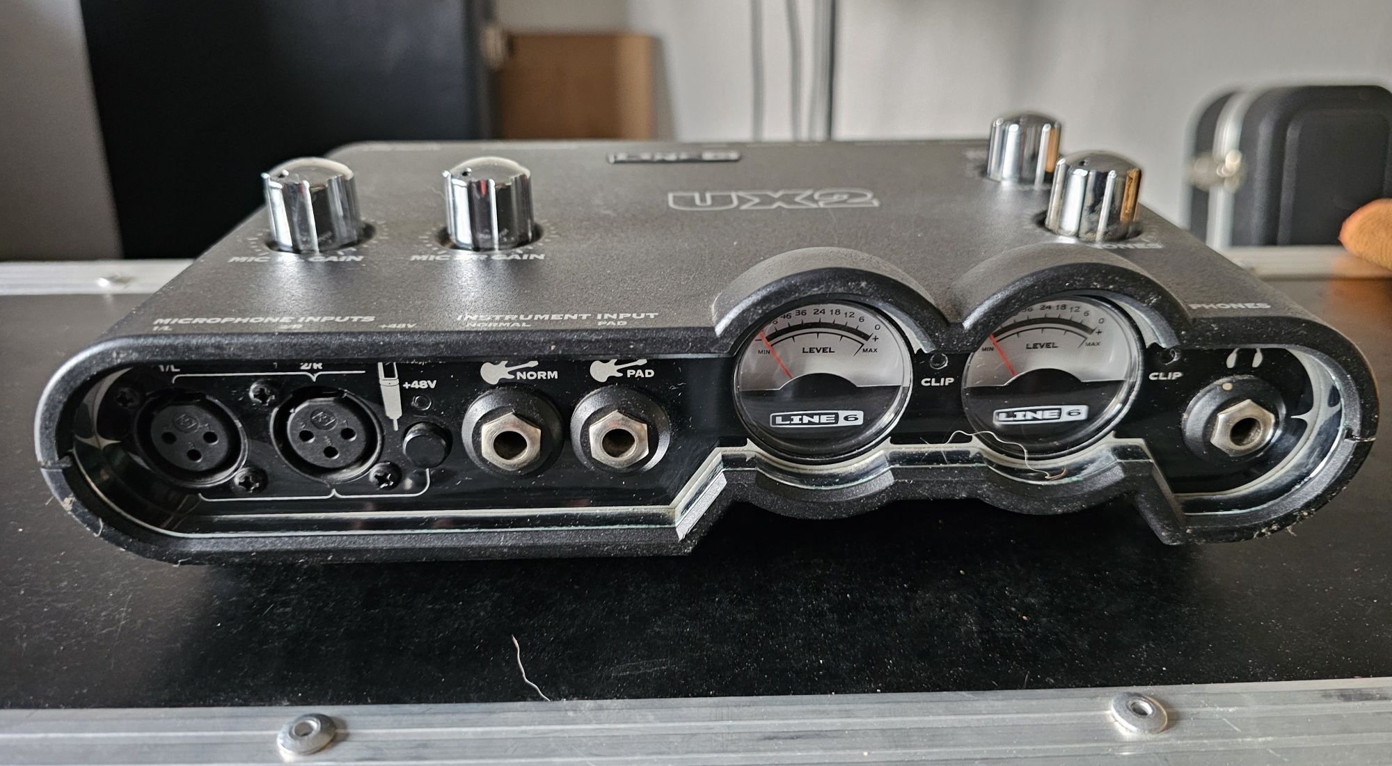 Line 6 Pod Studio UX2