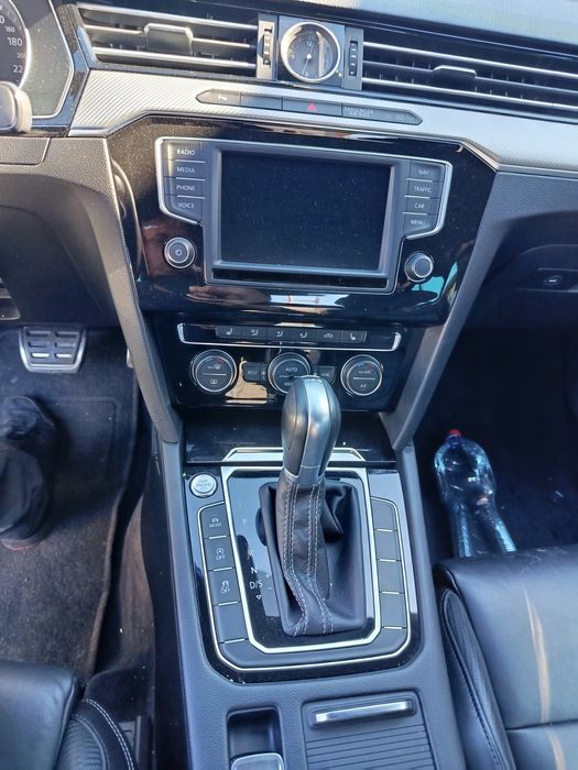 Рамка Накладка декор панелі Пассат Б8 R-lain