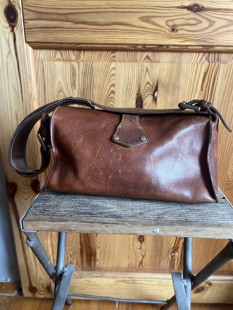 Sprzedam skórzaną torebkę firmy MULBERRY London.